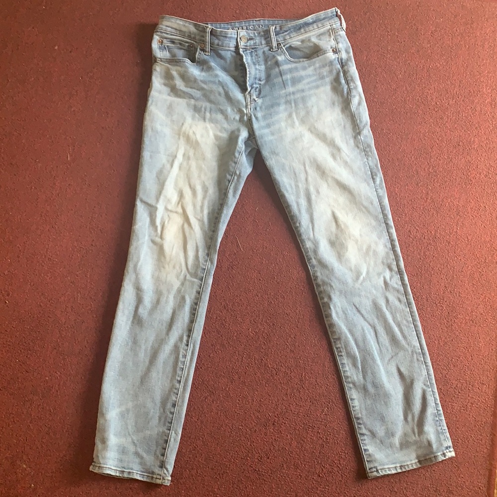 Light Wash American Eagle Jeans/ 36x34